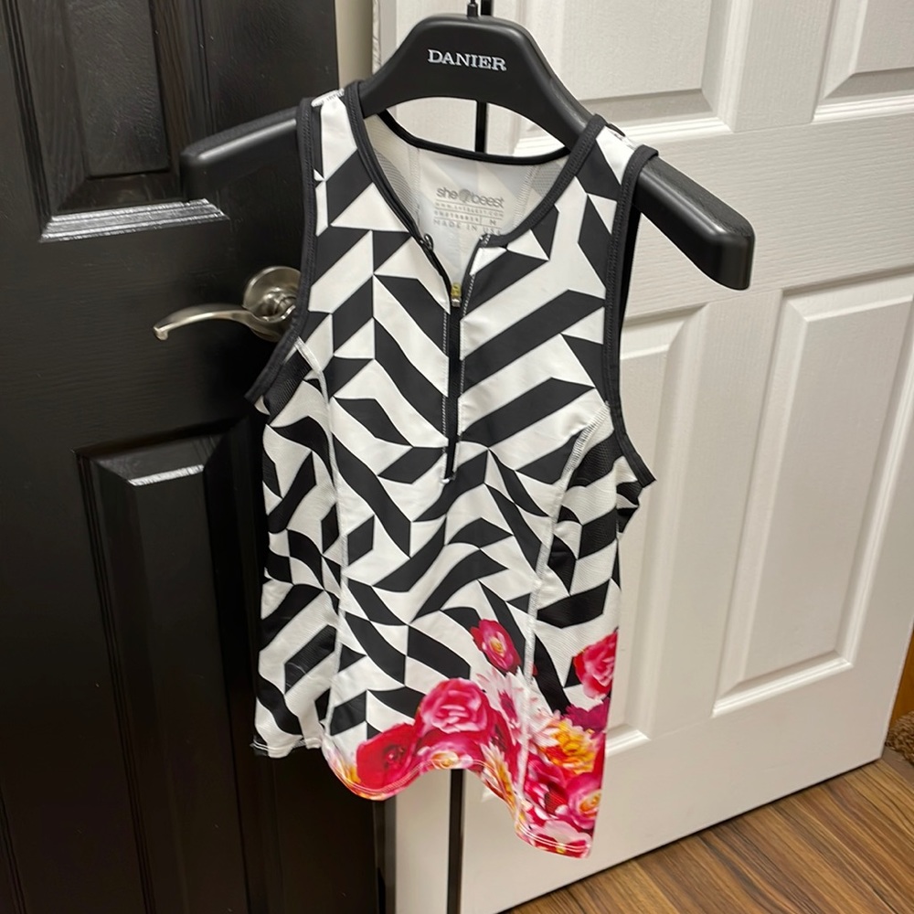 Shebeest top